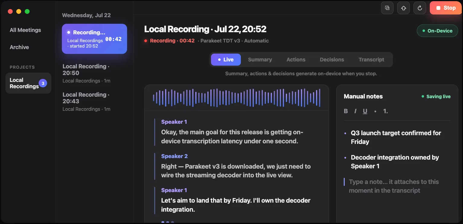 Vemoir live transcription view with waveform, speaker transcript and manual notes